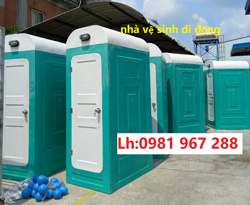 Nhà vệ sinh ngoài trời.jpg